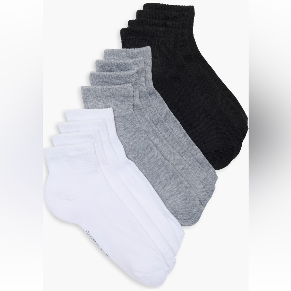 Vince Camuto 6-Pack Quarter Socks NWT